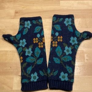 Fingerless gloves, floral, print, knit, x small, super soft